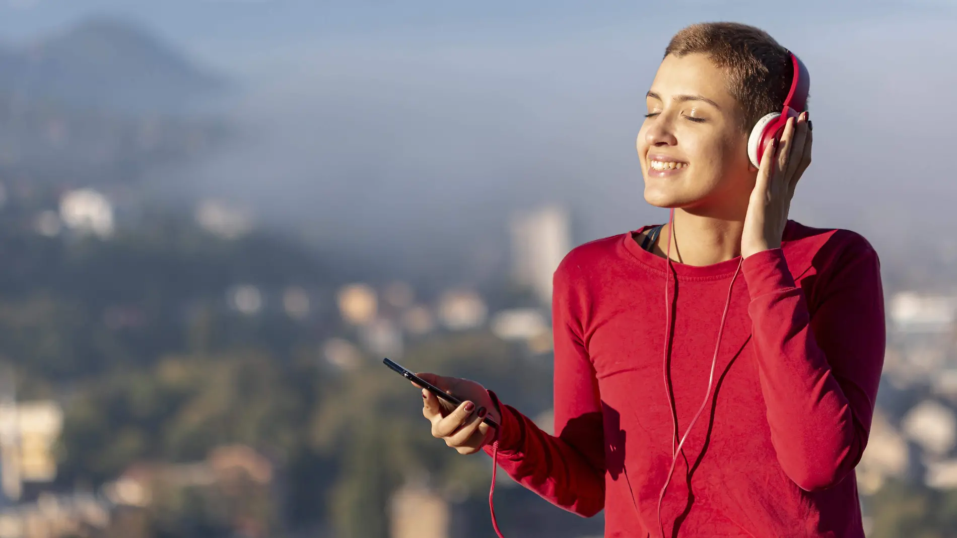 Cuánto tiempo y a qué volumen puedes escuchar tus audífonos